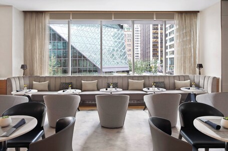 AC Hotel by Marriott New York Downtown - Image 4