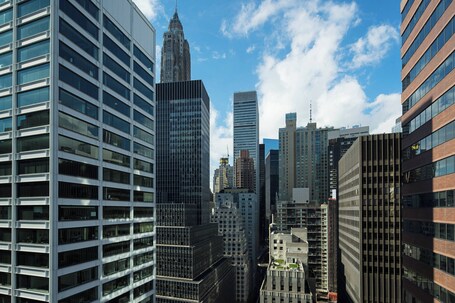 AC Hotel by Marriott New York Downtown - Image 11