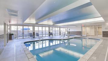 Una piscina techada