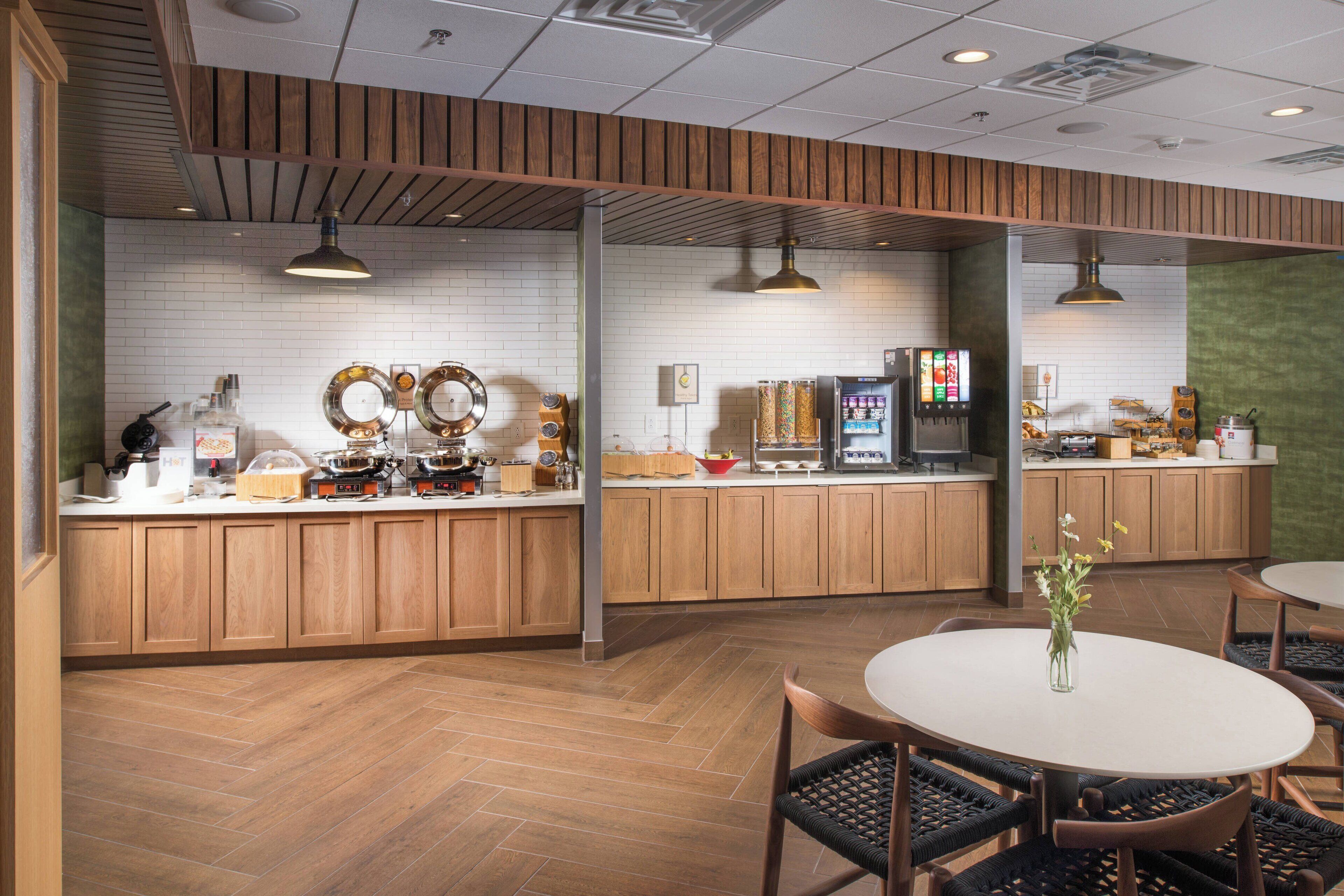 free daily full breakfast