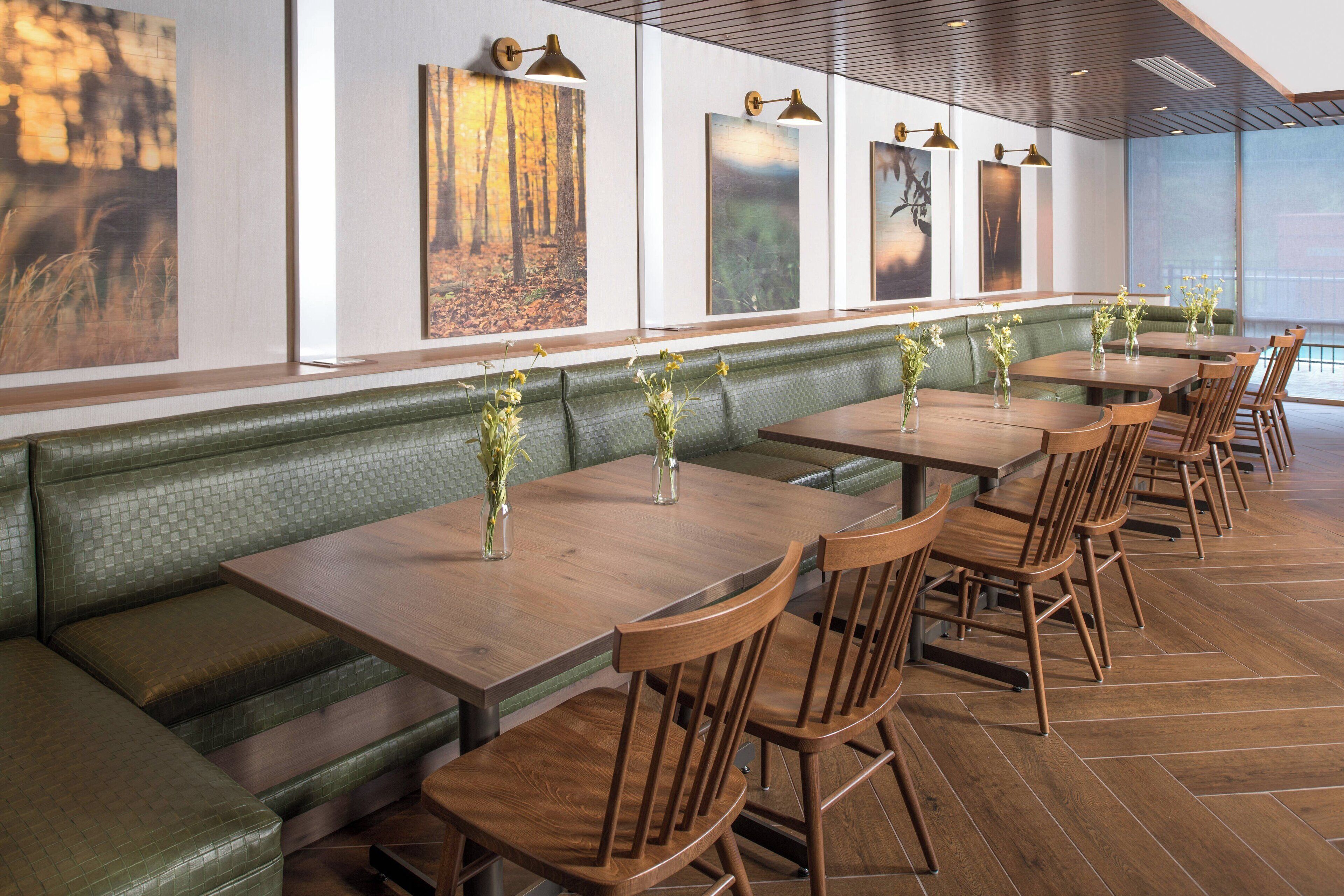 free daily full breakfast