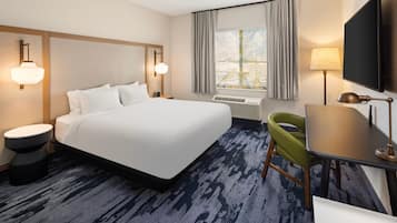 Ropa de cama de alta calidad y escritorio