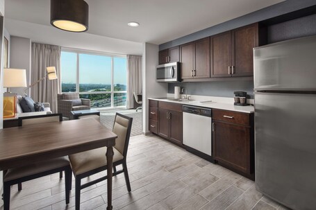 Homewood Suites by Hilton Teaneck Glenpointe - Image 37