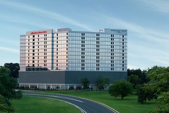 Homewood Suites by Hilton Teaneck Glenpointe