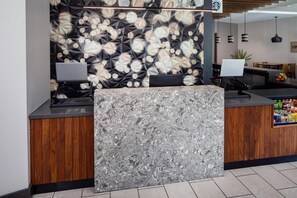 Lobby - Hyatt Place Sumter / Downtown (Sumter)