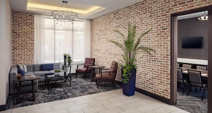 Hyatt Place Sumter / Downtown
