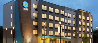 Tru by Hilton St. Charles St. Louis, MO