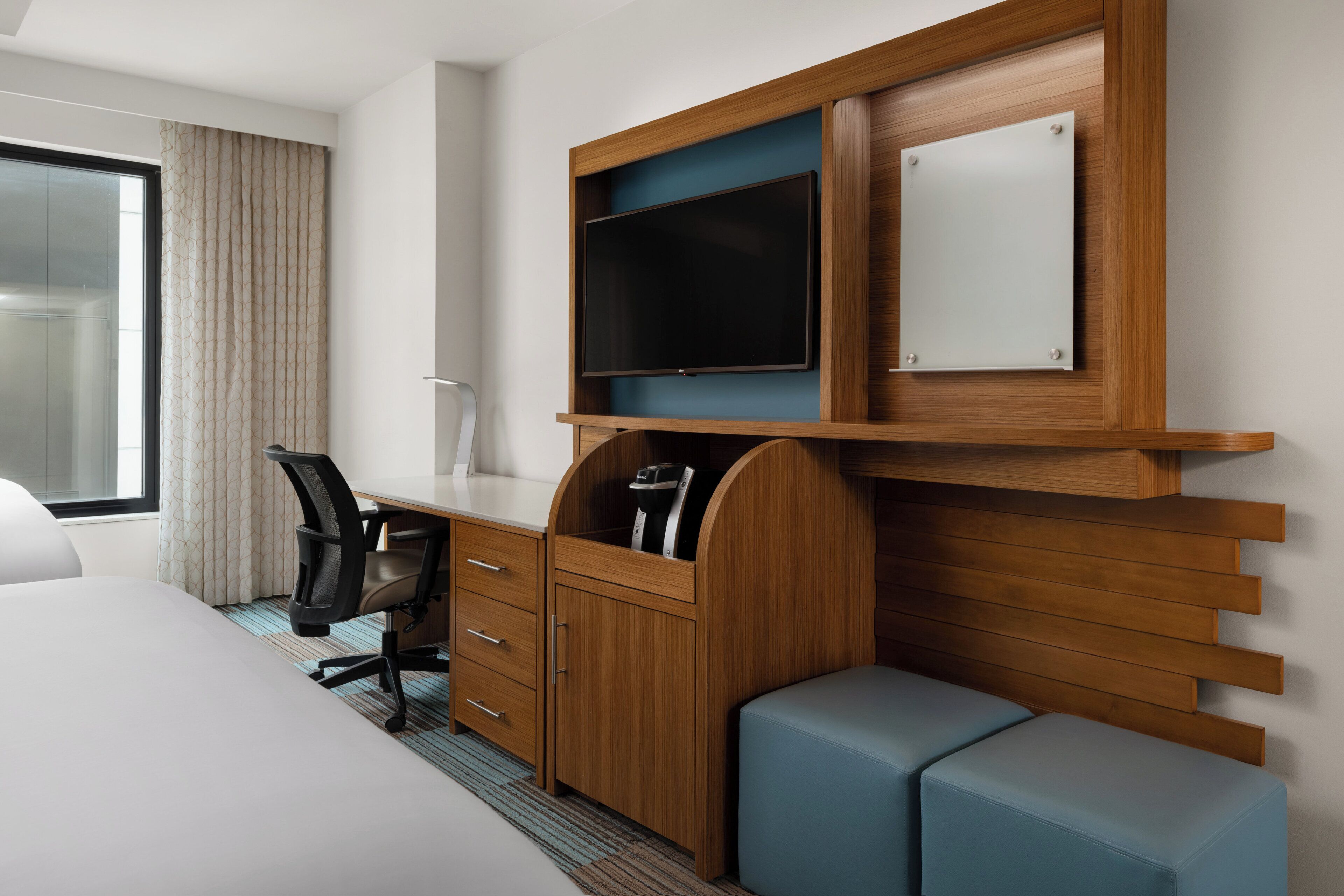 Egyptian cotton sheets, premium bedding, pillow-top beds, in-room safe