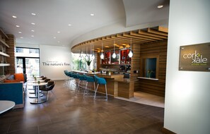 Bar (on property) - EVEN Hotel Seattle Downtown - Lake Union by IHG (Seattle)
