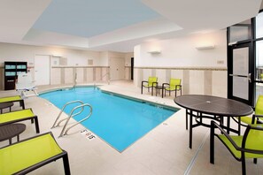 Una piscina techada