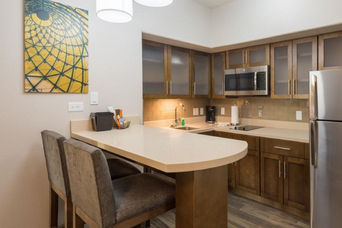 Suite, 2 Bedrooms, Kitchen | Desk, free WiFi, bed sheets