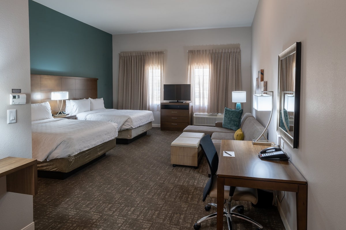 Desk, free WiFi, bed sheets