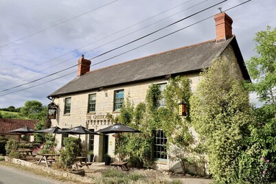 The Greyhound Inn Taunton