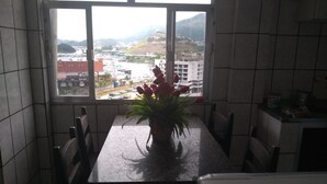 In-room dining - Paraiso Temporadas (Angra dos Reis)