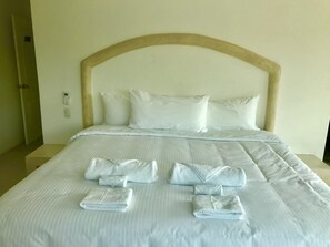 1 bedroom, in-room safe, individually decorated, free WiFi