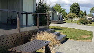 宿舍, 男女混合宿舍 | 收费 WiFi、床单