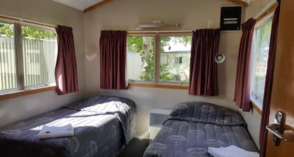 High Country Motel and Backpackers