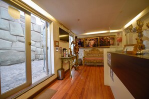 Reception - Monasterio del Inka (Cusco)