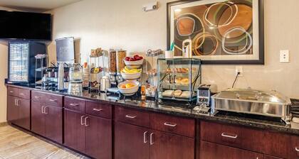 Cobblestone Inn & Suites - Bridgeport