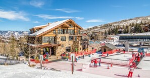 Snow and ski sports