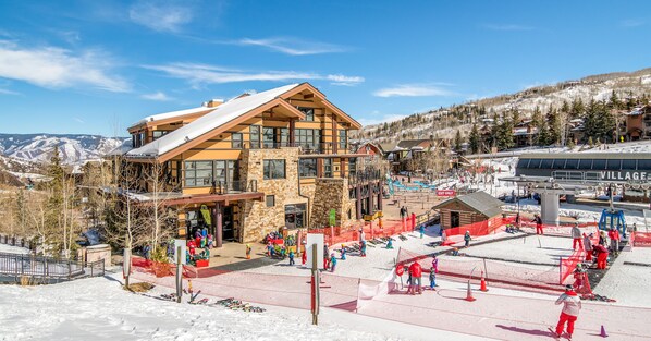 Snow and ski sports - Hayden Lodge by Snowmass Mountain Lodging (Snowmass Village)