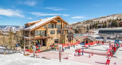 Hayden Lodge by Snowmass Mountain Lodging