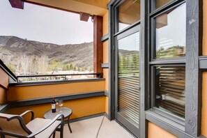 Terrace/patio - Hayden Lodge by Snowmass Mountain Lodging (Snowmass Village)