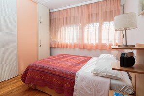 2 bedrooms, iron/ironing board, free WiFi, bed sheets - Comfortable and fully furbished apartment in center (Split)