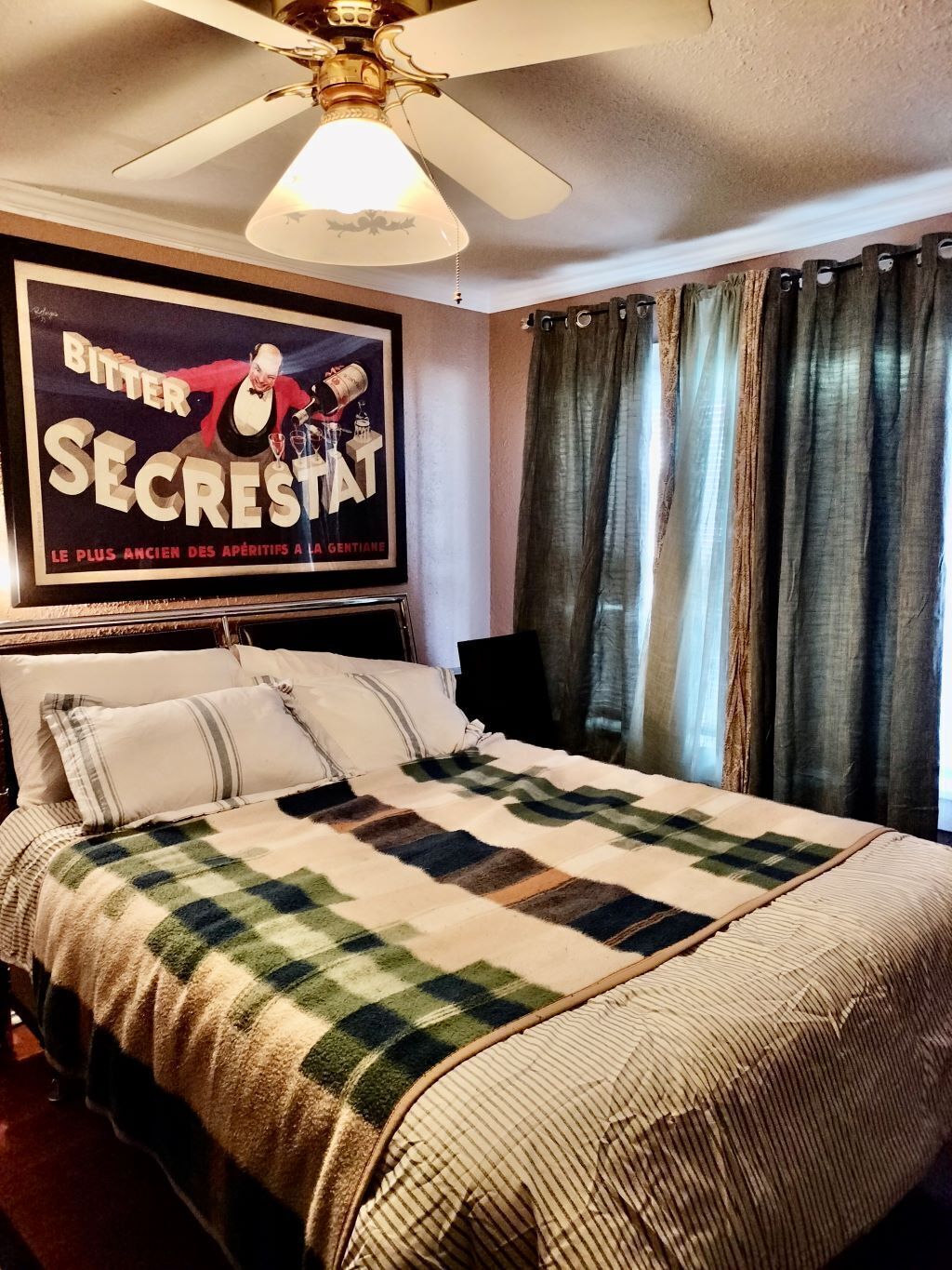 2 bedrooms, desk, free WiFi, bed sheets