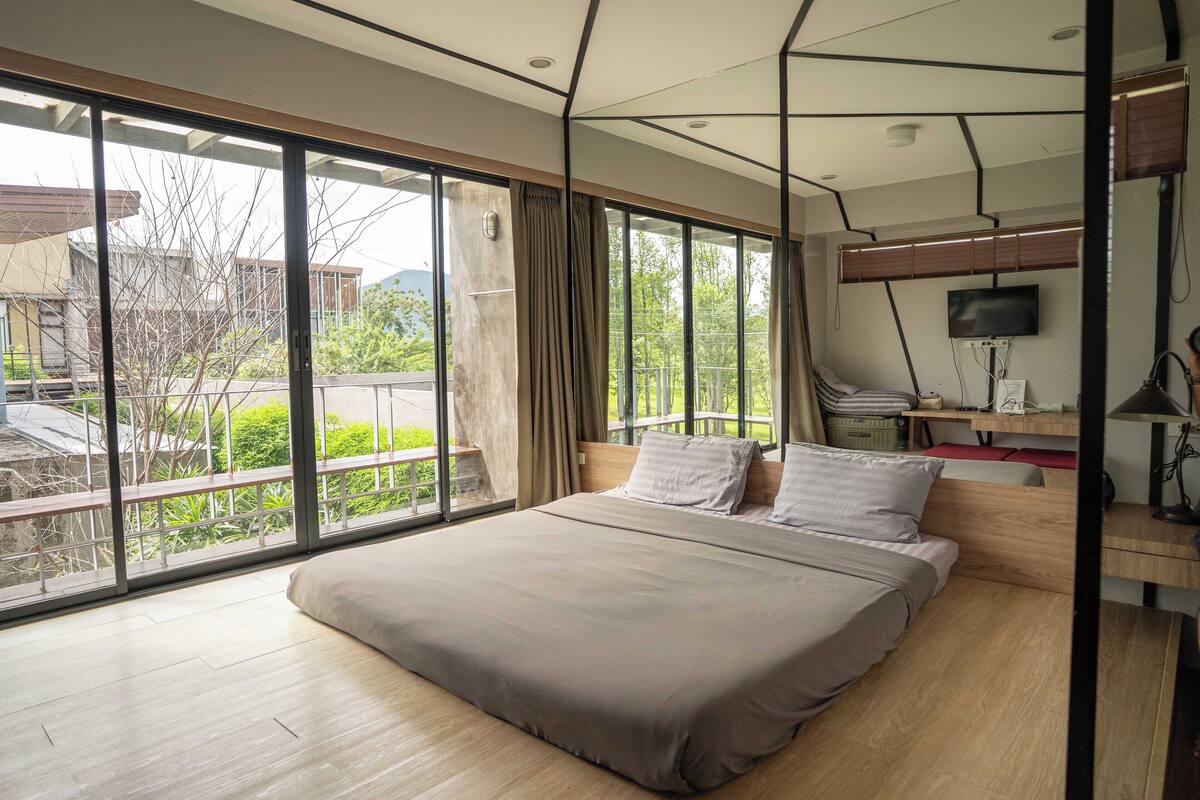 Monolocale Design | 1 camera, minibar, con arredamento individuale, una scrivania