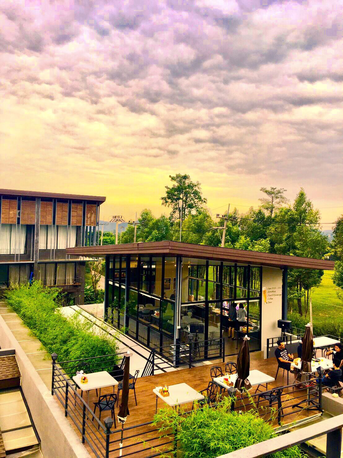 Daily English breakfast (THB 250 per person)