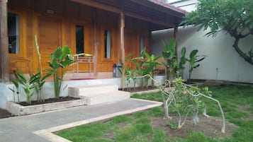 Chambre Familiale | EntrĂ©e de lâhĂ©bergement
