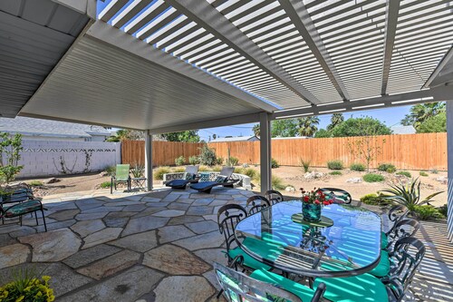 Vintage Downtown Vegas Retreat < 3 Mi to Strip!