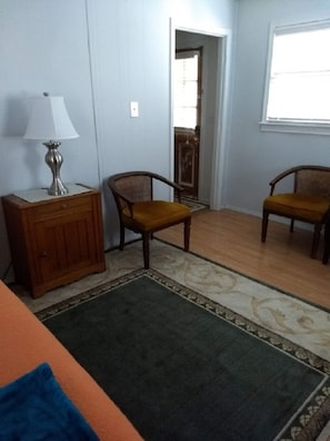 2 bedrooms, desk, iron/ironing board, free WiFi