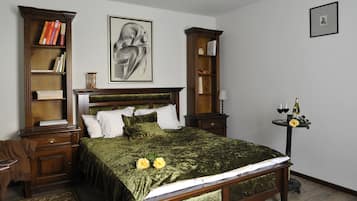 1 bedroom, desk, free WiFi