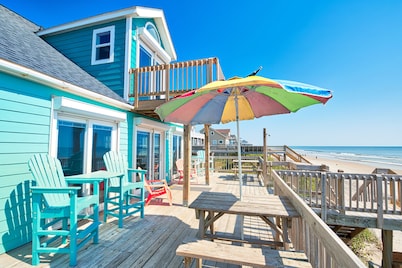 RIGHT ON THE BEACH reduced rates Larry's Lazy Susan Beautiful Sunsets & Dogs