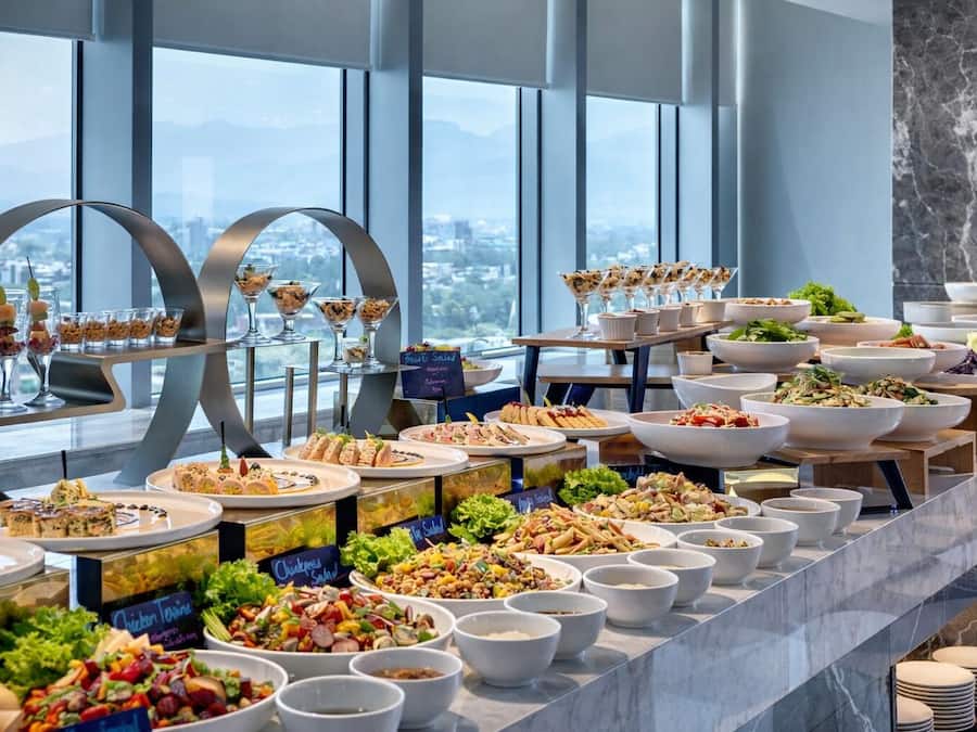 Tägliches inbegriffenes kontinentales Frühstück