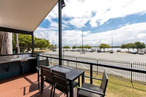 Two Bedroom Cabin | View from room - Jacobs Well Tourist Park (Jacobs Well)