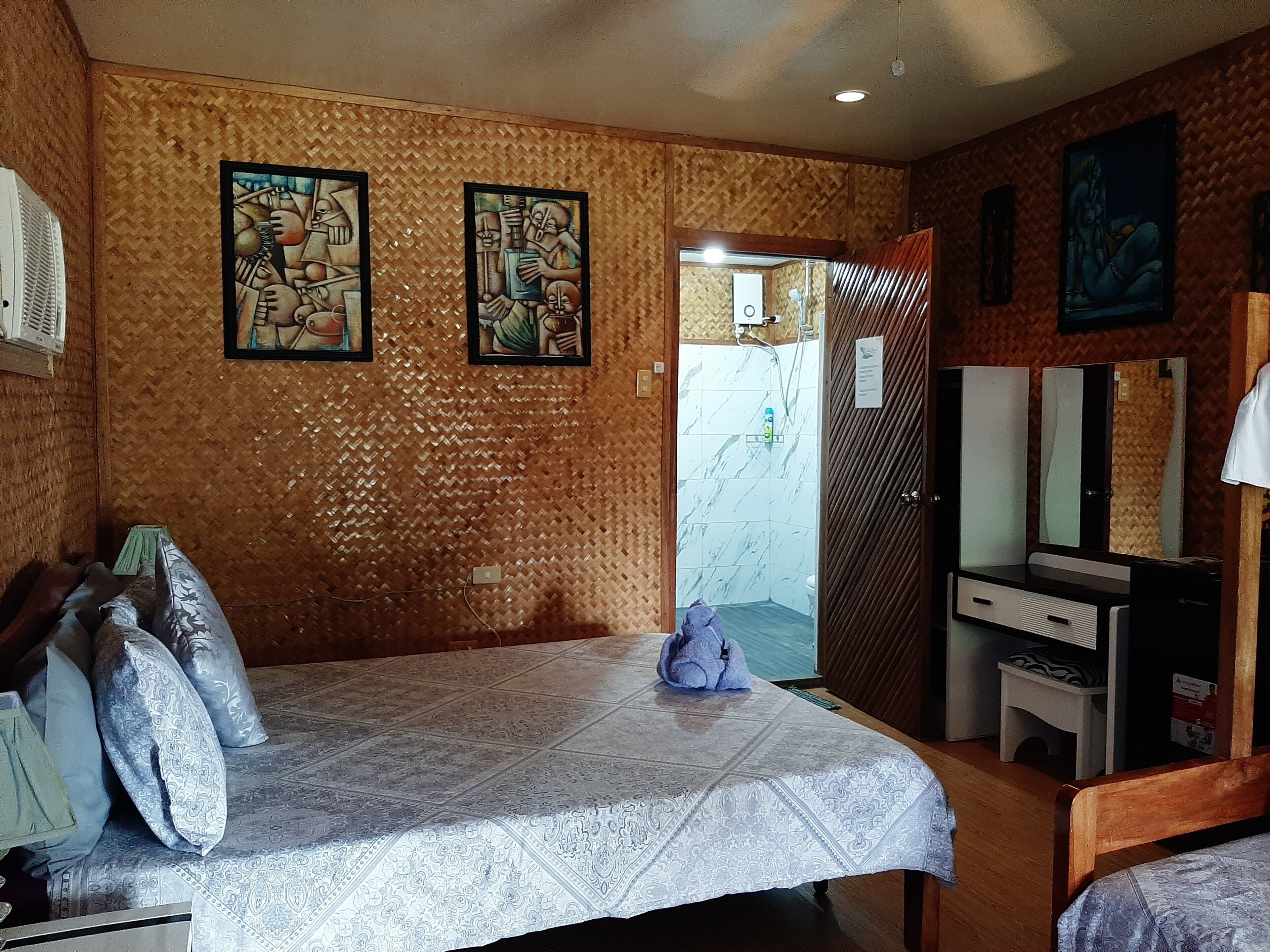 family room | balcony