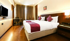 Deluxe Room | Desk, iron/ironing board, rollaway beds, free WiFi - Treebo Premium Eden Residency (Gurugram)