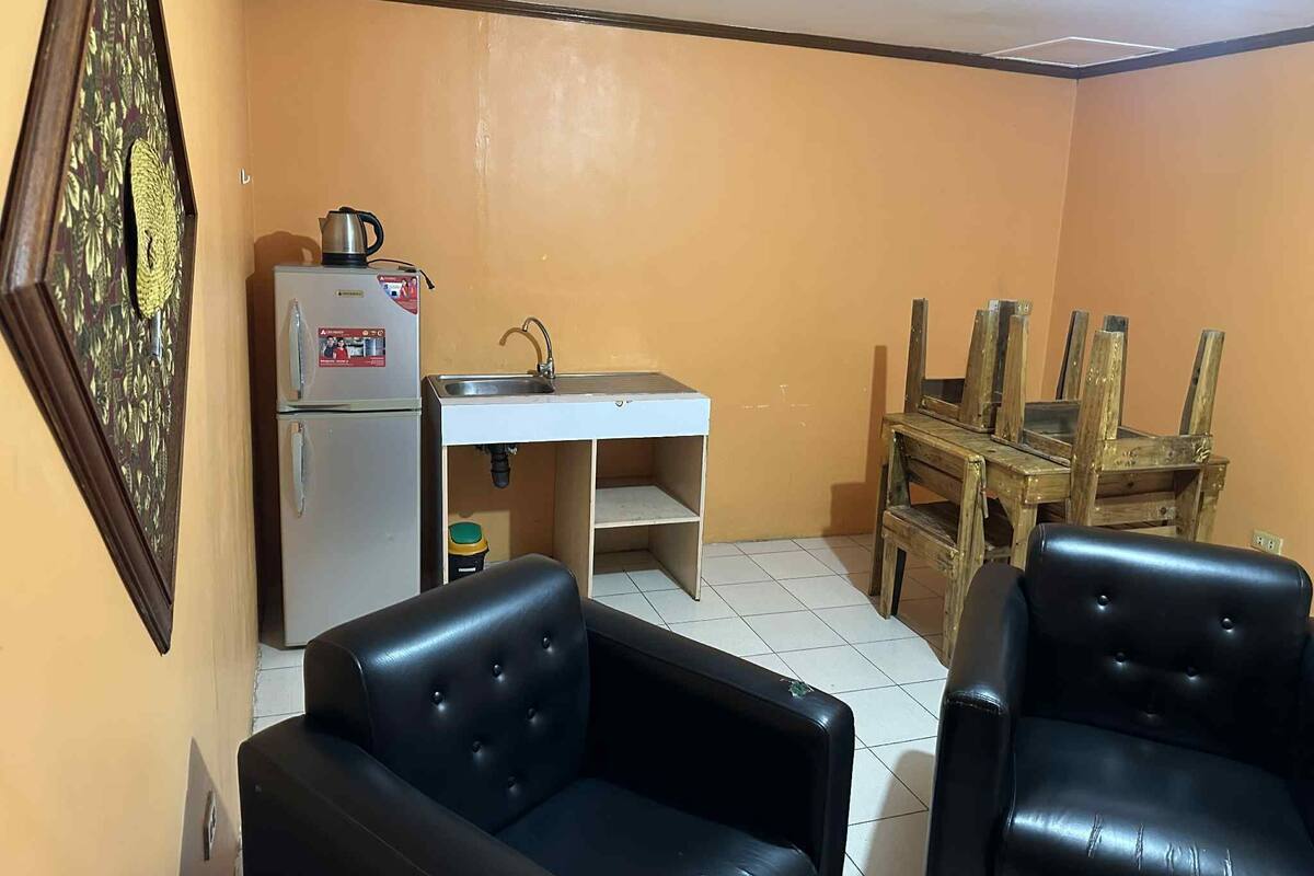 Suite Deluks | Area keluarga | TV layar datar