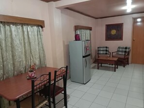Suite Deluxe, 1 chambre, non-fumeur, vue parc | Coin séjour