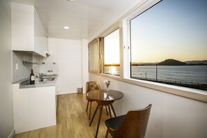 Living area - Hu An Stay Hotel (Seogwipo)