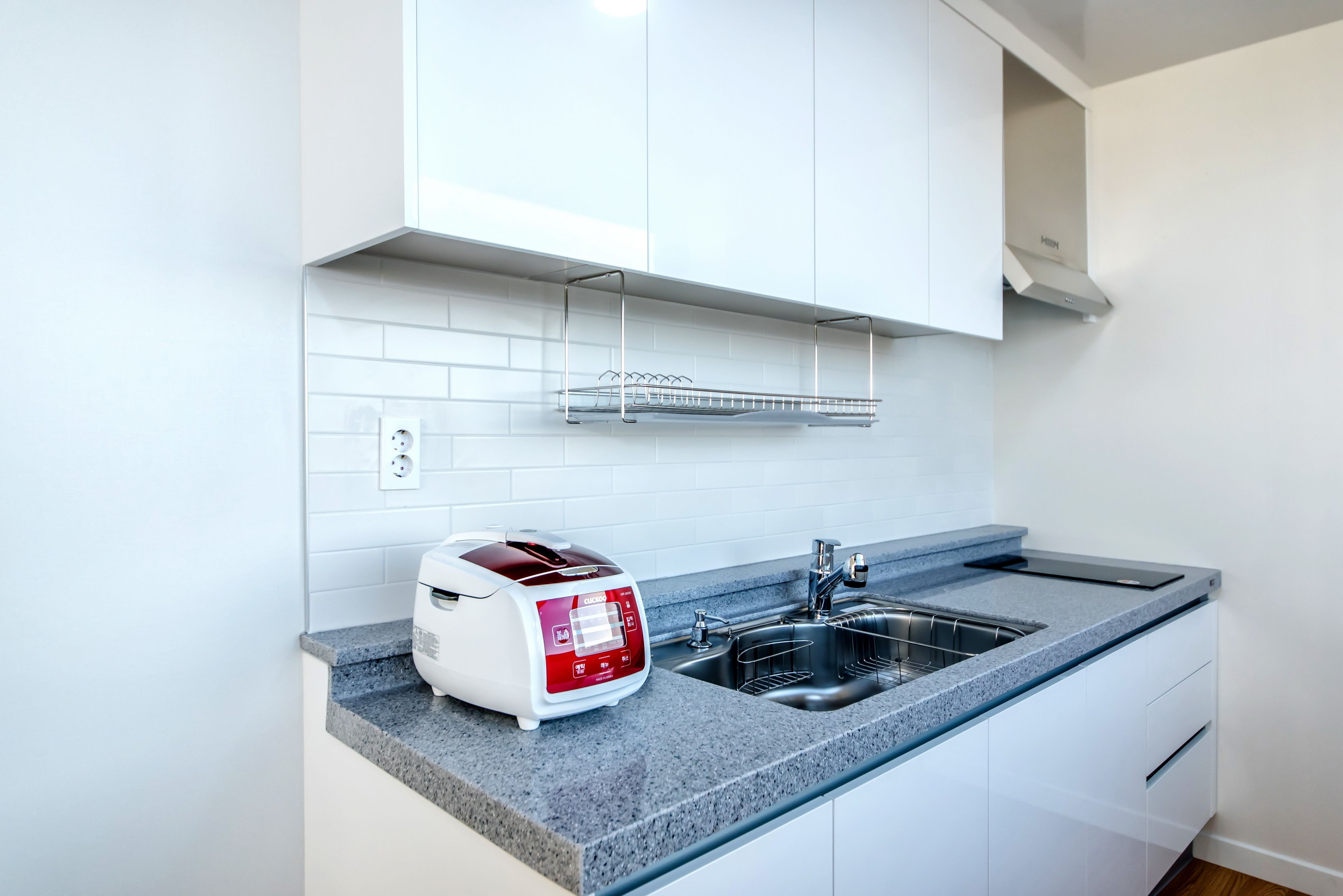 deluxe twin room, sea view | private kitchenette | fridge, electric kettle