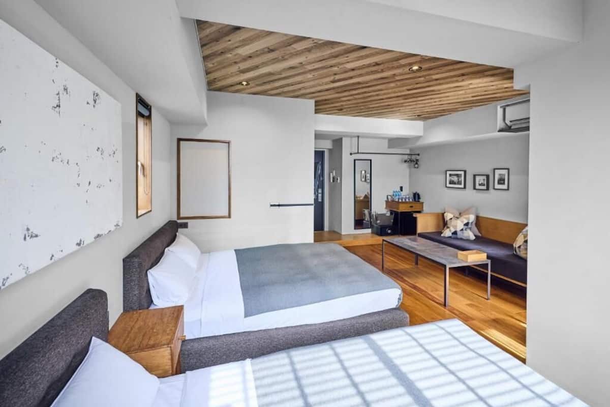 Deluxe Twin Room, Non Smoking | WiFi (free), bed sheets