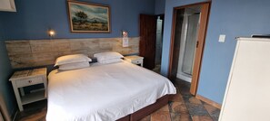 Junior Suite, Balcony, Sea View | 1 bedroom, in-room safe, individually decorated, individually furnished - Crooked Tree Cottage (Umhlanga)