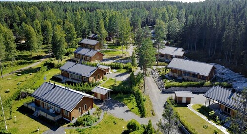 Lomakoti # 3 (4 + 2 henkilöä, 2 makuuhuonetta)