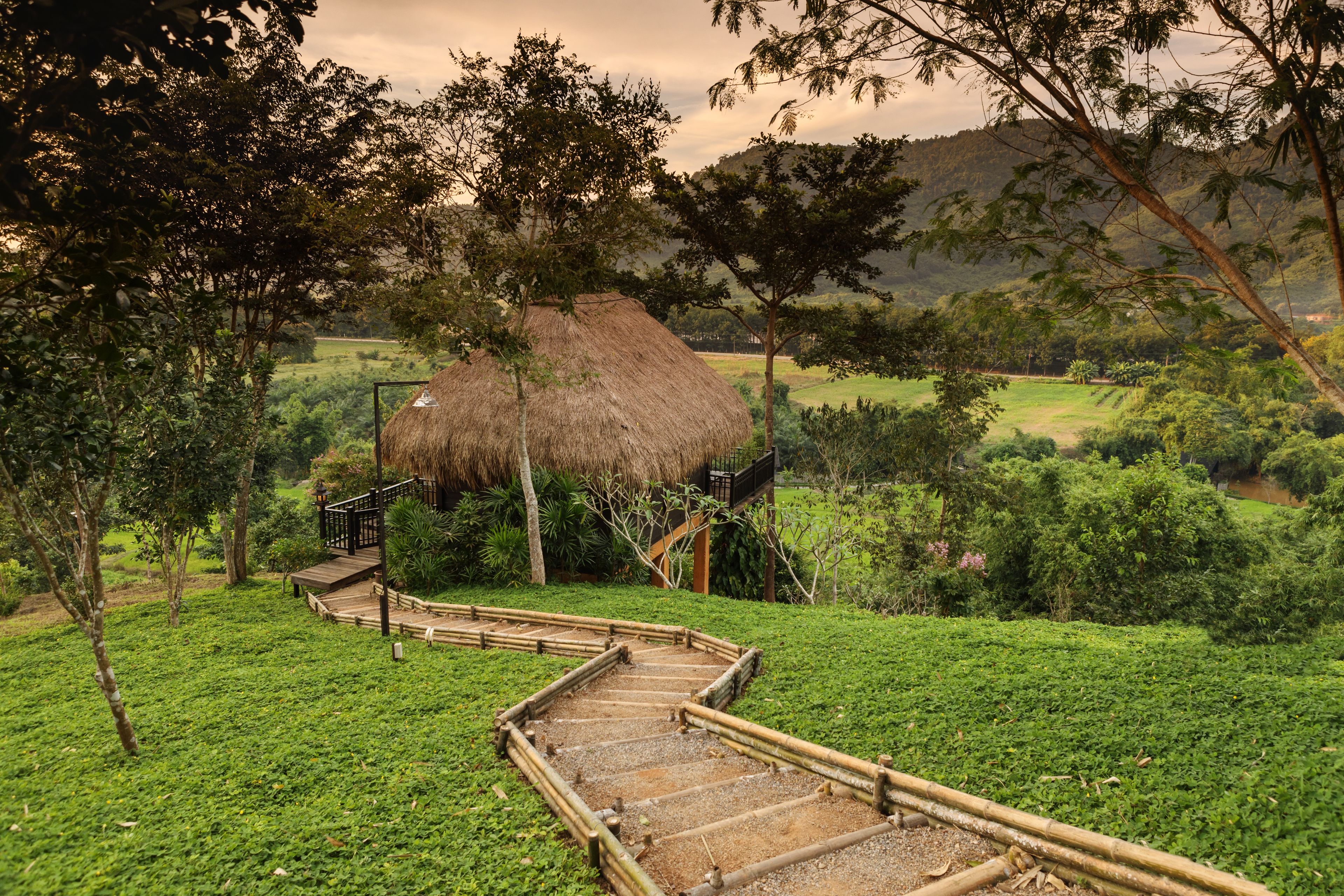 Minibar con artículos gratuitos y cortinas blackout 