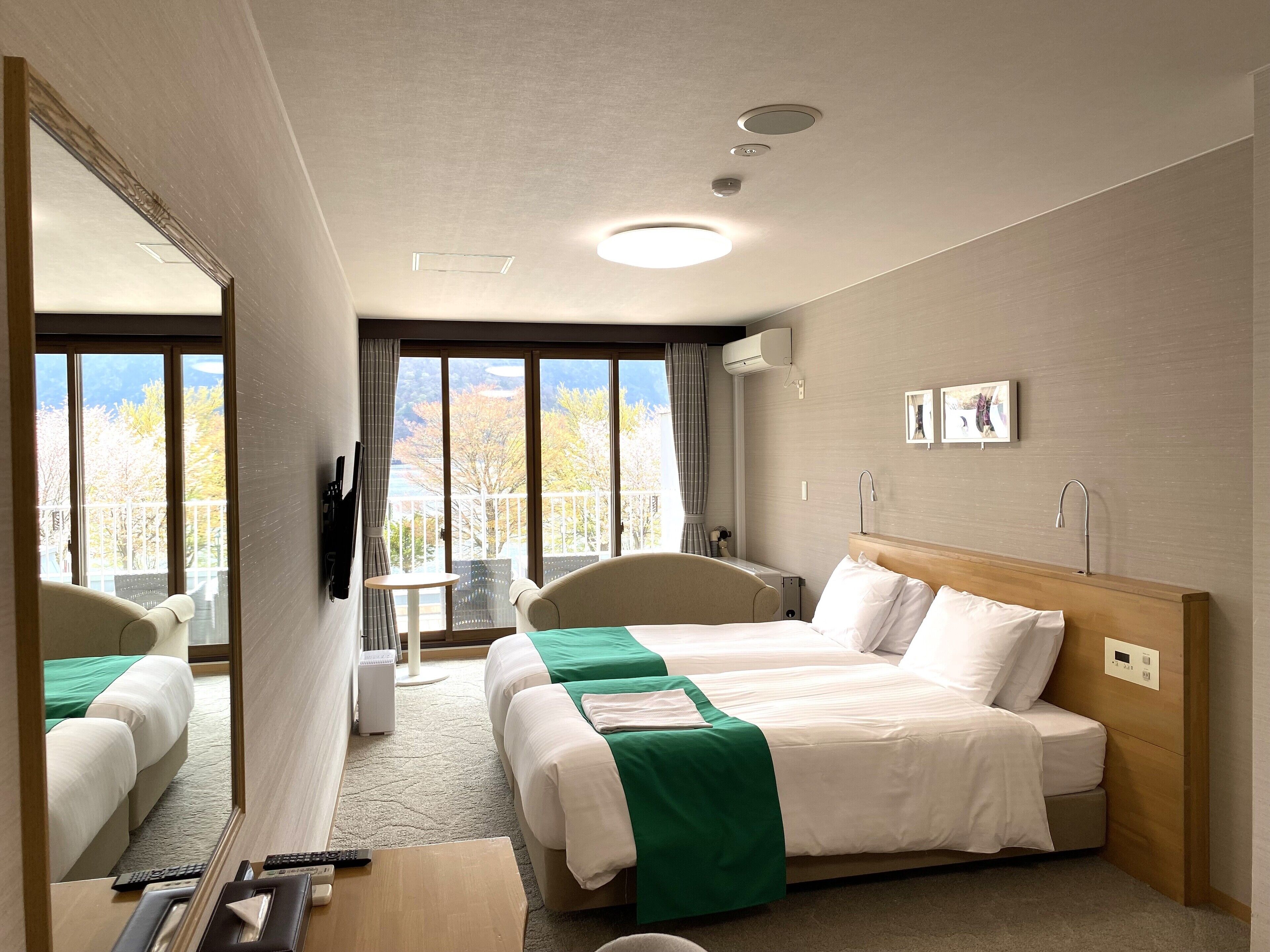 standard twin room | 1 bedroom, in-room safe, desk, soundproofing