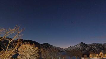 Tomannsrom – standard | Utsikt fra balkong